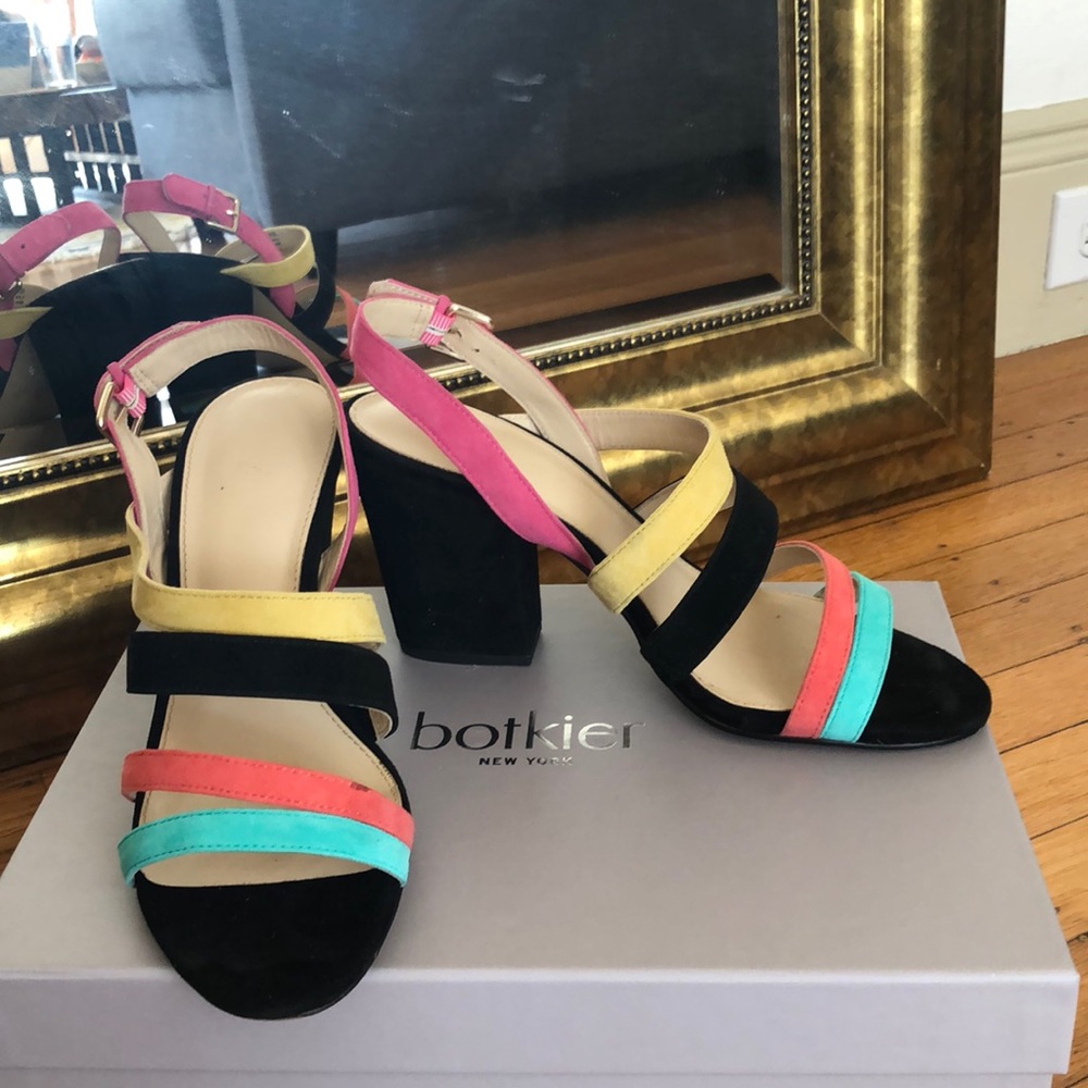 Botiker New York Strappy Suede Sandals
